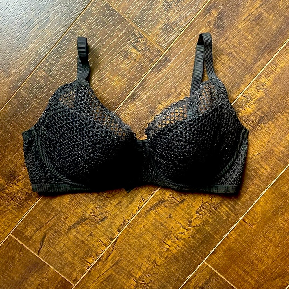 Victoria’s Secret Bra Size 32DD